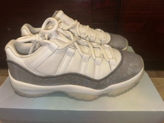 *BRAND NEW* (Size 8.5) 24’ Nike Air Jordan Year Of The Snake 11s