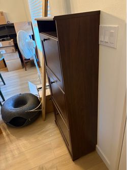 Shoe shelf