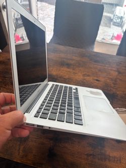Apple MacBook Air Laptop 2013