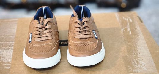 Nautica Size 11 Casual Shoe