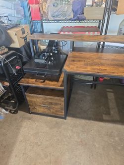 Sedeta Home Desk With Monitor Riser