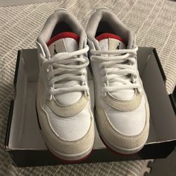 White Nike Jordan 4 RM