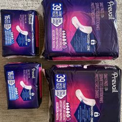 Womens Pads 45$ For All 8 Packs ( 4 Big Ones And 4 Small Bags ) PRICE FIRM