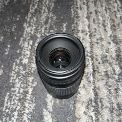 Canon EF 75 - 300mm Zoom Lens 1:4-5.6 III