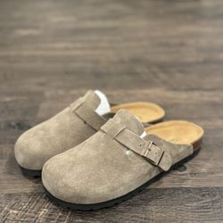 Birkenstock Boston Clogs Size 39