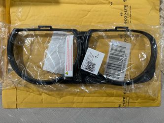 Dodge Challenger Headlight Bezel CH(contact info removed)