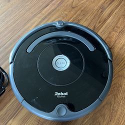 Roomba Robot vacuum 