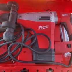 Milwaukee Rotary Hammer Like New works Great No Tips 