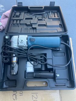 VEVOR Electric Metal Nibbler 625W Nibbler Metal Cutter 1000RPM High Speed Rotor 0.16in/4mm Metal Nibbler 110V w Replaced Blades Storage Case Sheet Met