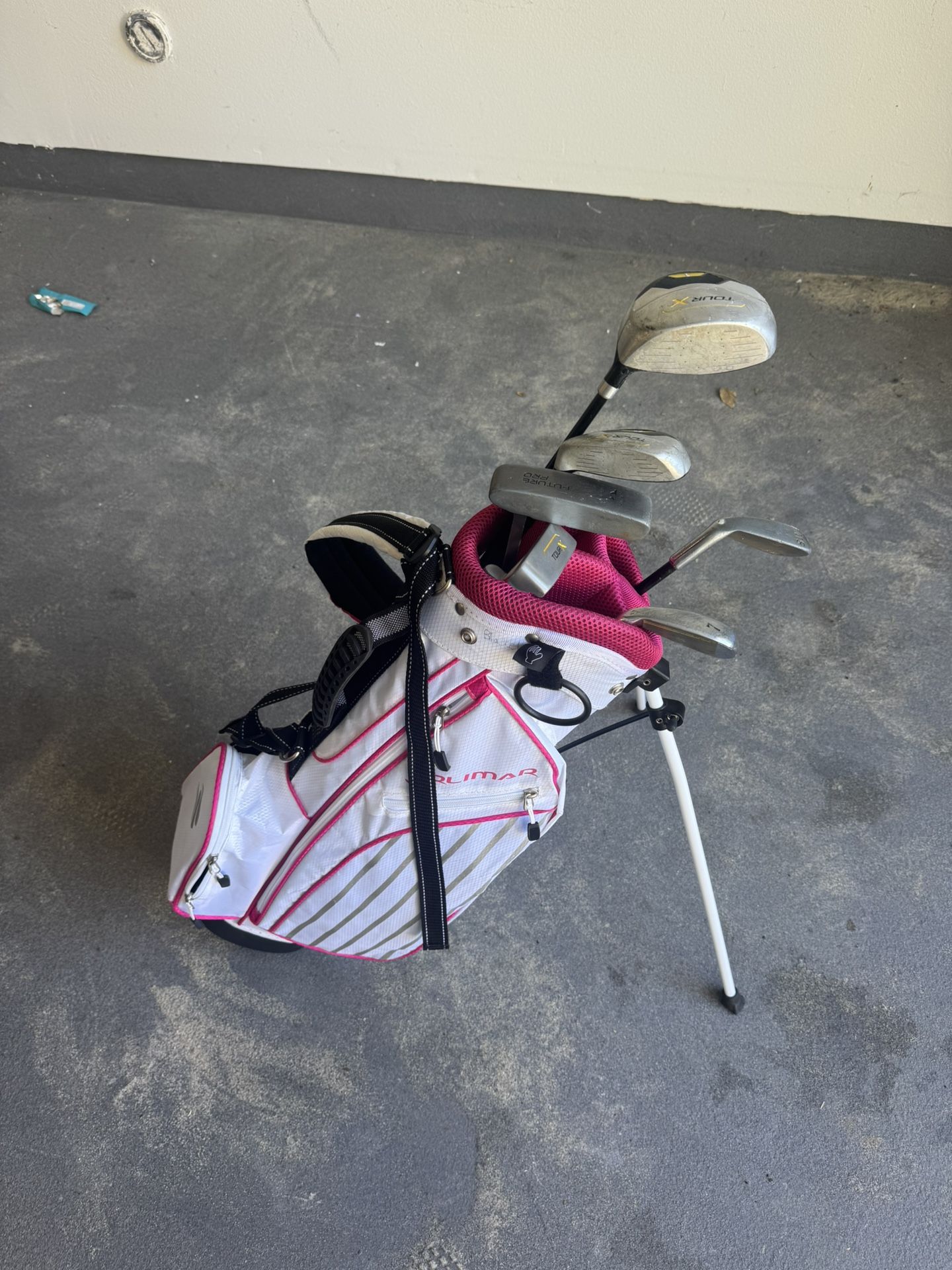 Girls Youth Golf Clubs And Bag