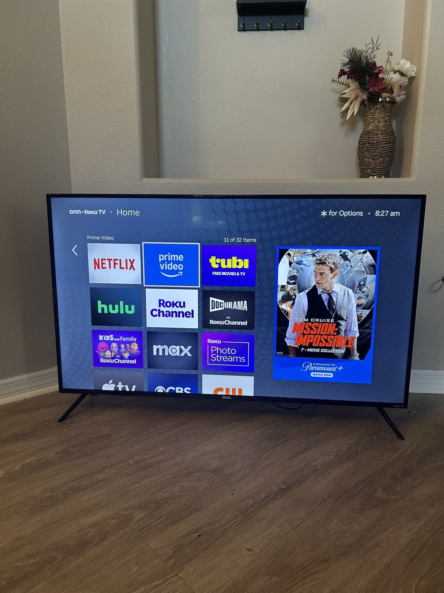 50 inch onn Roku smart TV