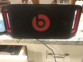 Beats by Dre blue tooth boom box