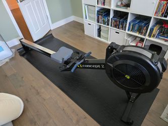 Concept2 RowErg / Model D Rower (PM5 Monitor) + Floor Mat