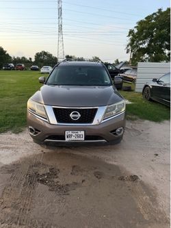 2014 Nissan pathfinder