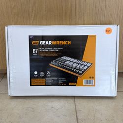 GEAR WRENCH 1/2” 67 PIECE METRIC STANDARD & DEEP SOCKET SET IN FOAM STORAGE TRAY