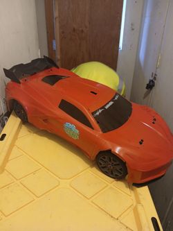 Limitless RC car with Camaro body Arrma/Traxxus
