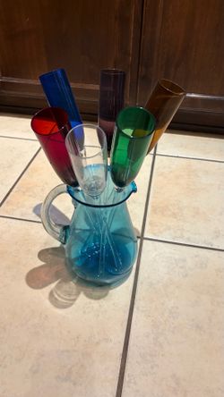 Wine flutes with pitcher