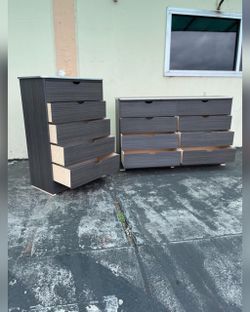5 and 8 drawers dresser / Five and eight drawers dresser / Cajoneras 5 y 8 gavetas / Comodas