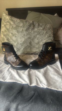 Louis Vuitton Wonderland Boots size 8 (38 M
