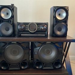 Equipo Samsung Con bluetooth Las 4 Bocinas Y Control