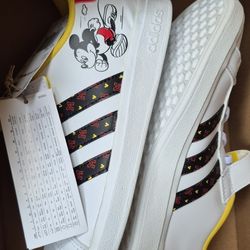 New Big Boys Mickey Mouse Adidas  Shoes  Size 4