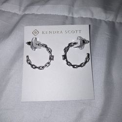 Kendra Scott Silver Chain Link Hoop Earrings – New