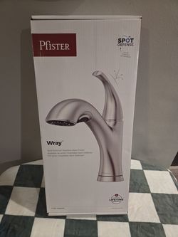 Pfister Wray Single Handle Pull Out Sprayer Kitchen Faucet Brand New (Price Is Firm)