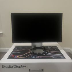 Apple | Studio Display 