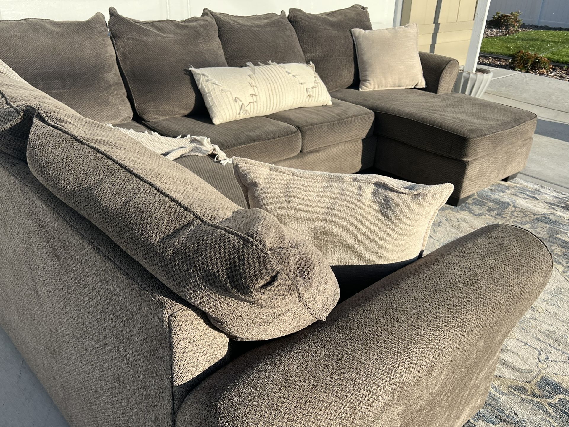 Living Spaces Gray U Shaped Sectional