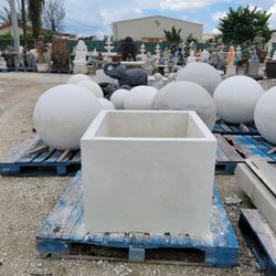 Concrete Large Square Planter or Water Fountain / Cement Stone Backyard Patio Pots Garden Planters / Outdoor Fountains