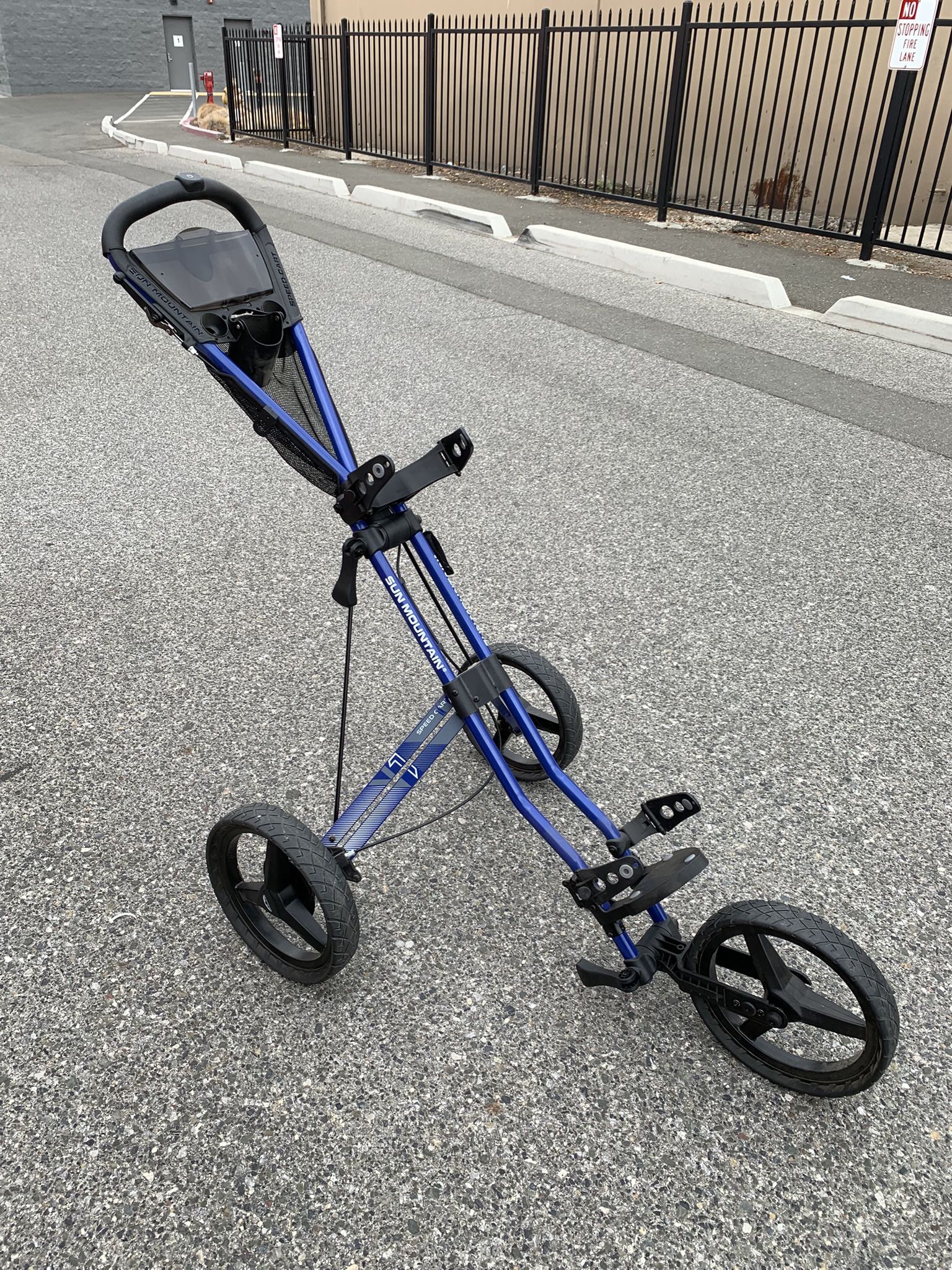 Sun Mountain Gold Speed Cart 3-Wheel with Cup Holder