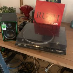 Technique SLB 92 turntable Mackie, CR 3X speaker