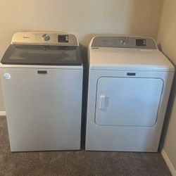 Maytag Washer & Dryer (Brand New Condition!)