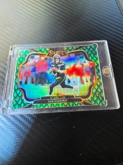 2025 Panini Select - Field Level Sam Darnold #413 Dragon Scale Prizm /50