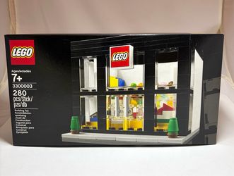 Lego Set Promotional Lego Brand Retail Store 2012 Retired Brand New & Sealed