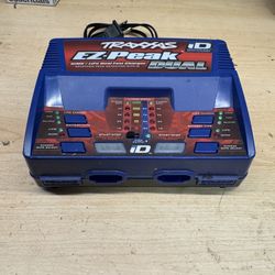 Traxxas EZ-Peak Dual 100W iD Charger – Dual Port LiPo/NiMH