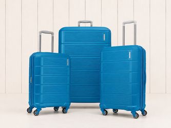 NEW! 3-Piece Hardside Luggage Set Blue