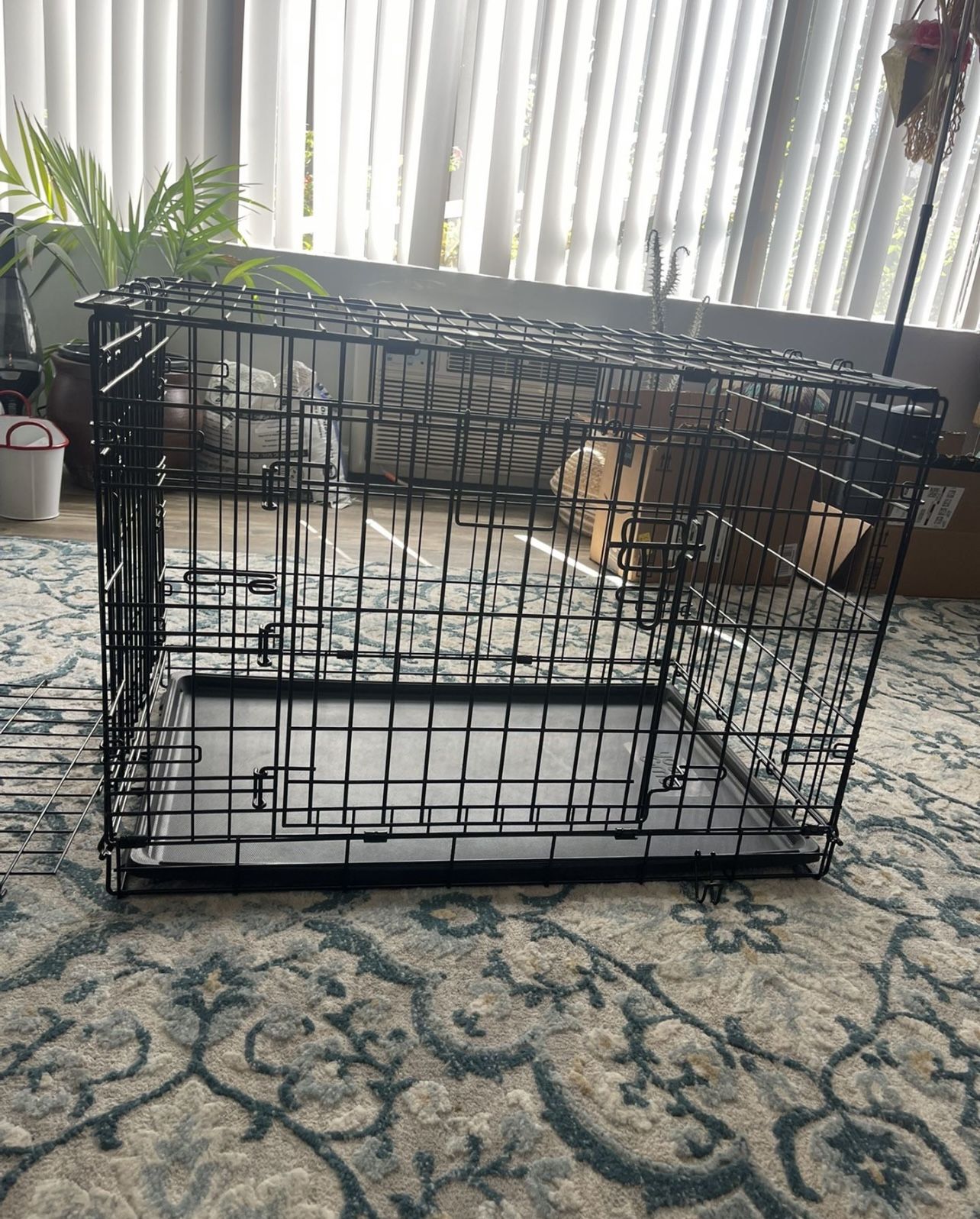 Two Door Medium Size Dog Crate With Puppy Divider