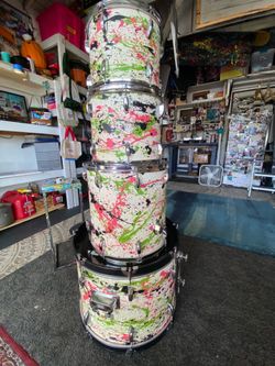 Beginner drum kit custom splatter painted