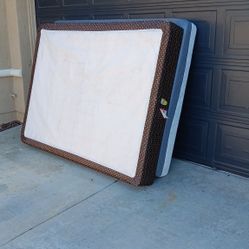 Free Queen Matress And Boxspring 