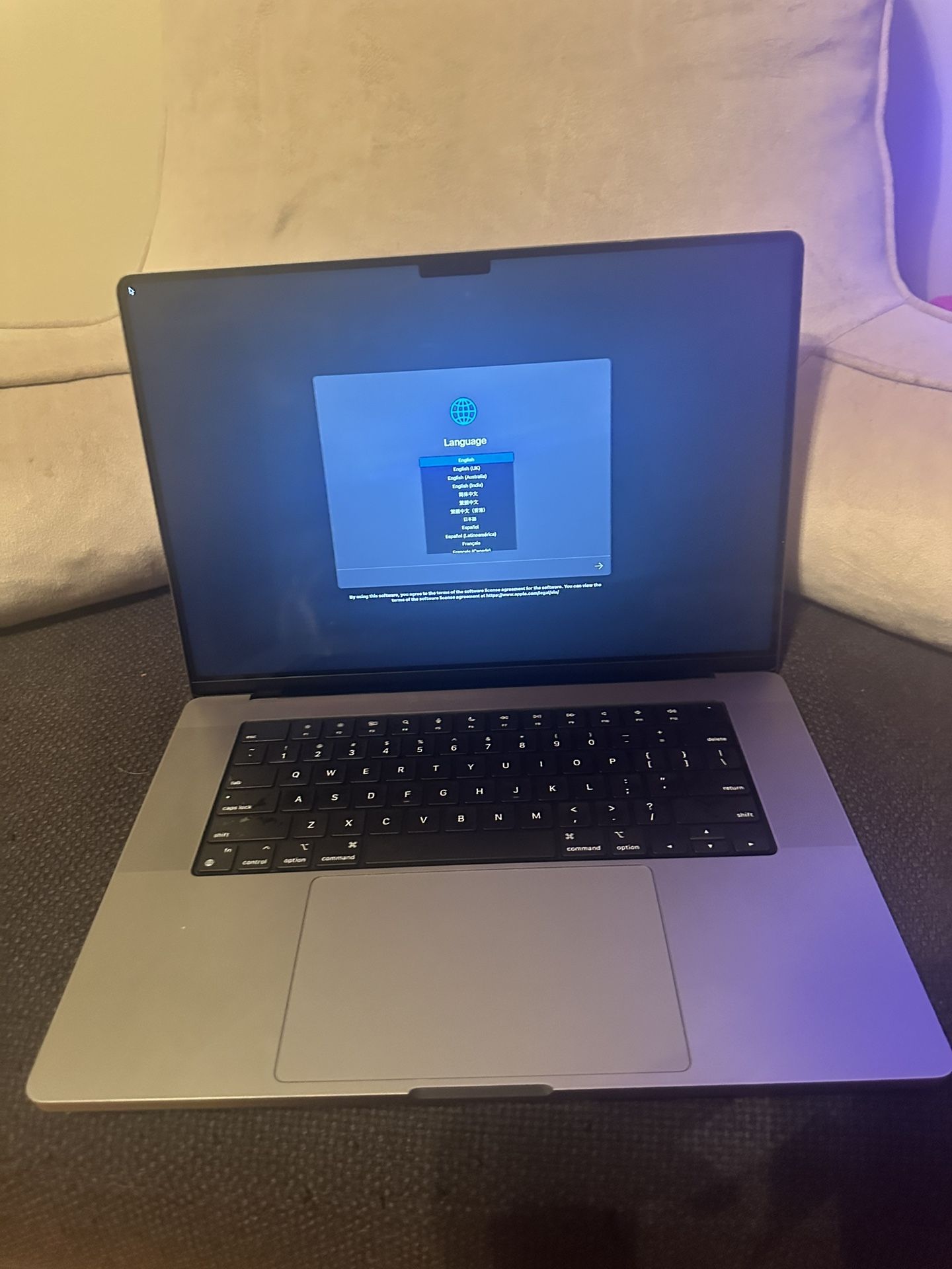 MacBook Pro 16" Laptop - Apple M1 Pro chip - 16GB Memory - 1TB SSD- Space Gray