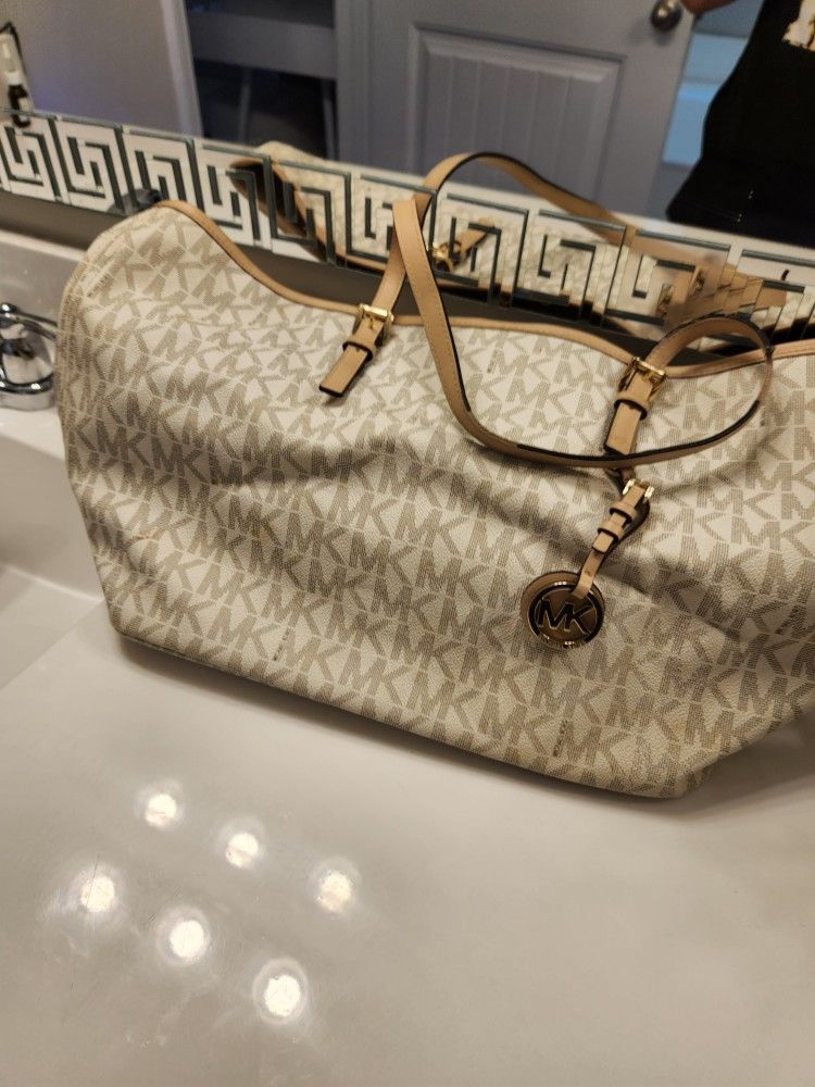 Women's Bags All In A Great Shape Pet And Smoke Free