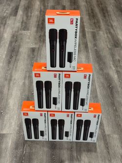 New JBL PartyBox Wireless Mic set includes two digital wireless microphones and a plug-and-play receiver. This set has a 20-hour battery life for the 