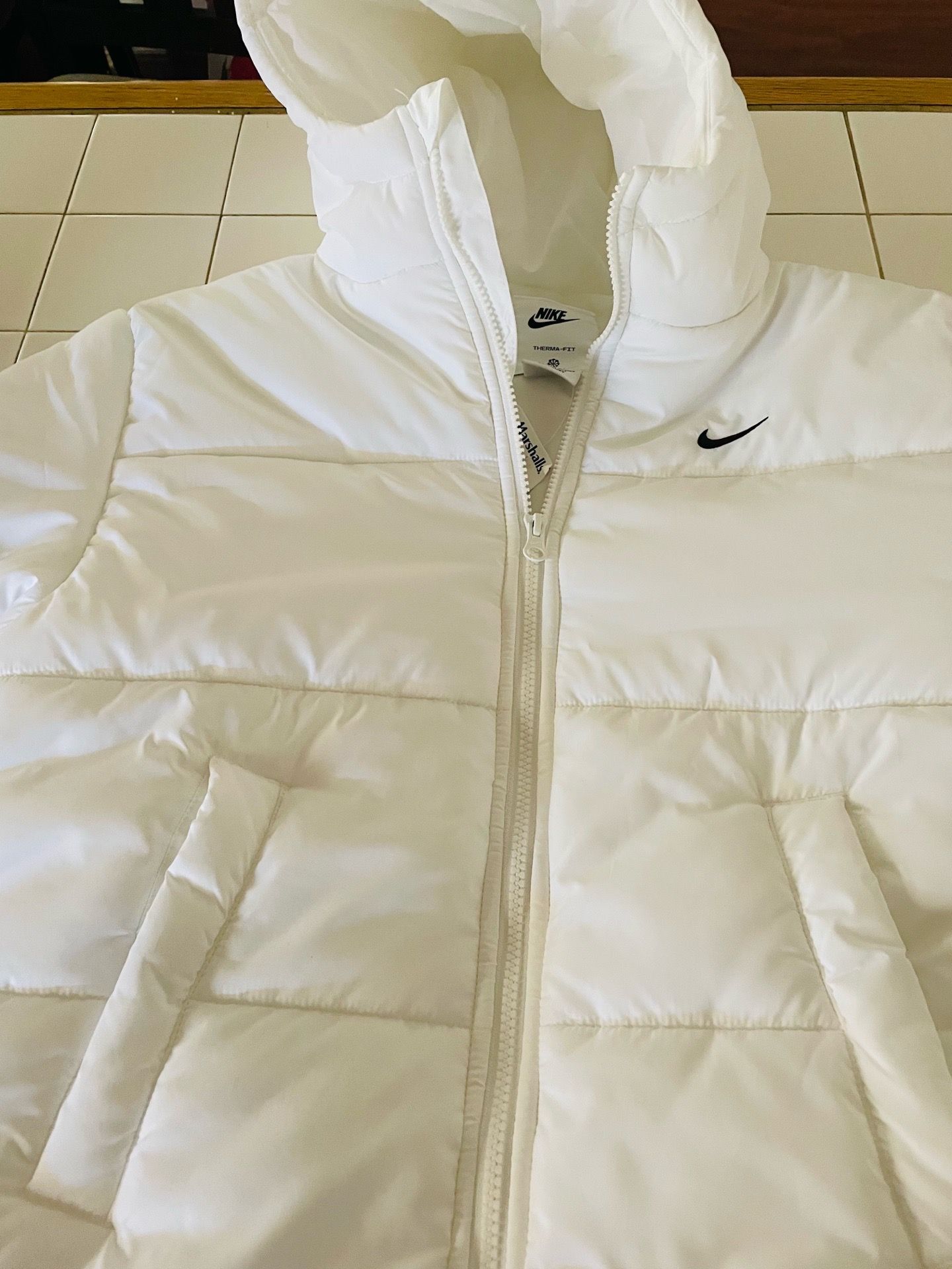 Nike Womens XS White Therma-FIT Hooded Puffer Jacket