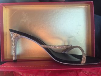 Rene caovilla Irina size 42 authentic never worn