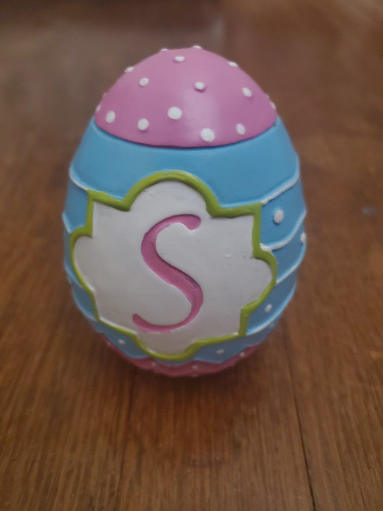 S Easter Egg