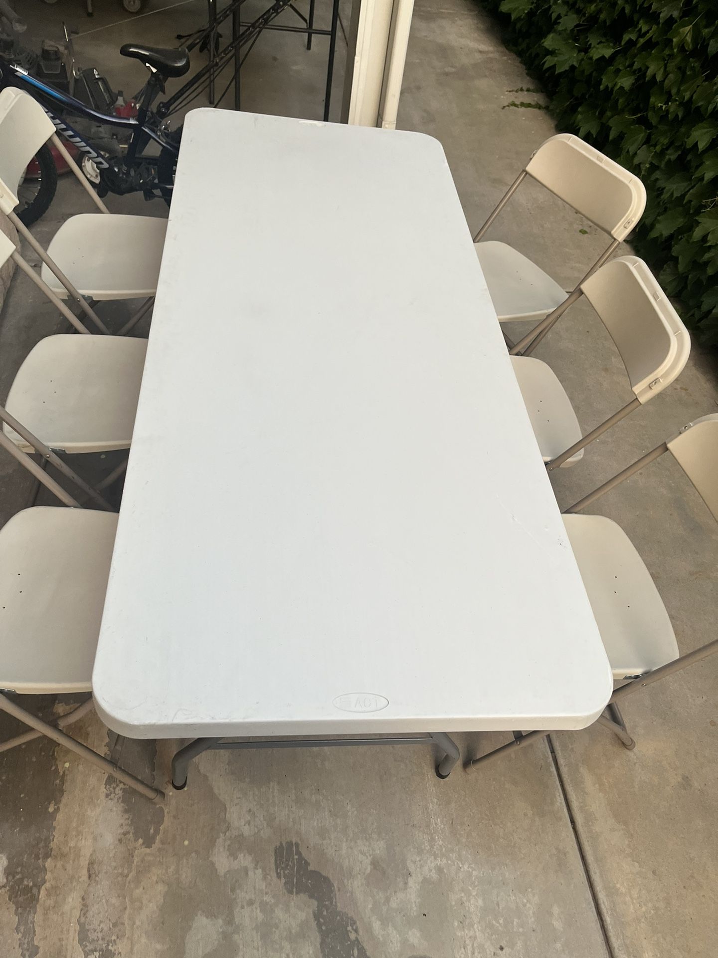 6ft Table&6chairs