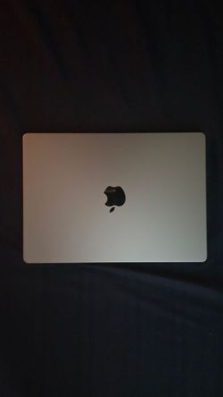 M2 MacBook Pro 14"  (A2779) – 512GB SSD