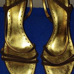 NEW BCBG PARIS STRAPPY OPEN TOE DARK CHOCOLATE BROWN HEELS