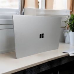 6582826 Microsoft surface laptop copilot+ PC 13.8” touch screen 16Gb 256gb 7th edition 